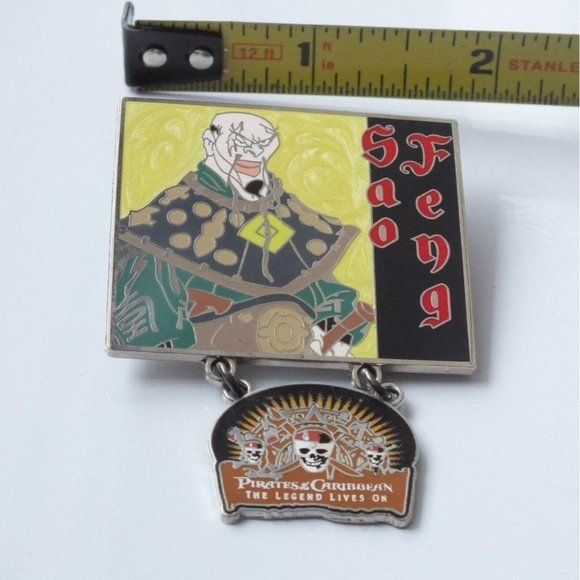 Disney Pirates Of The Caribbean. Sao Feng Legend Lives On Dangle Pin LE of 2000 - Picture 3 of 5